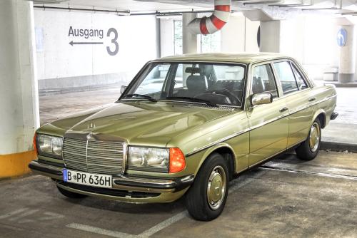 Stary Mercedes